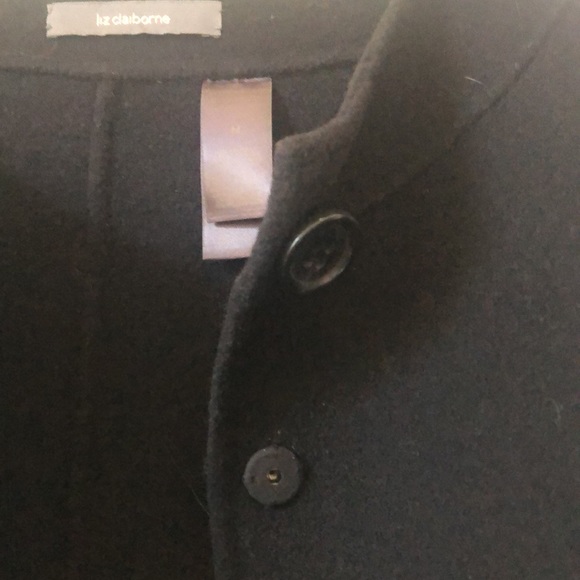 Gorgeous vintage wool Liz Claiborne suit jacket w/snaps, Mizrahi era, 75% wool. - Picture 5 of 10